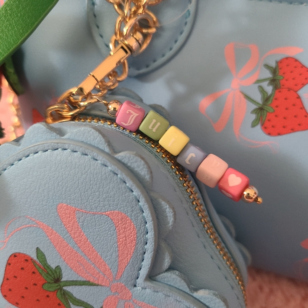 Juicy Couture Bag 🍓 - Picture 2 of 5